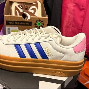 Adidas White Sneakers with Blue Stripes and Pink Heel